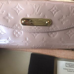 Louis Vuitton Nude Monogram vernis